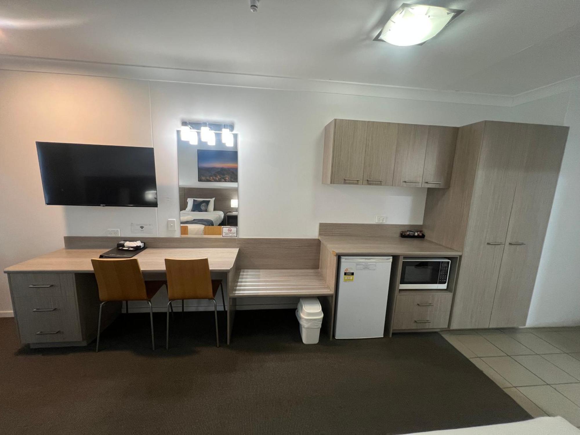Adelong Motel Narrabri Esterno foto