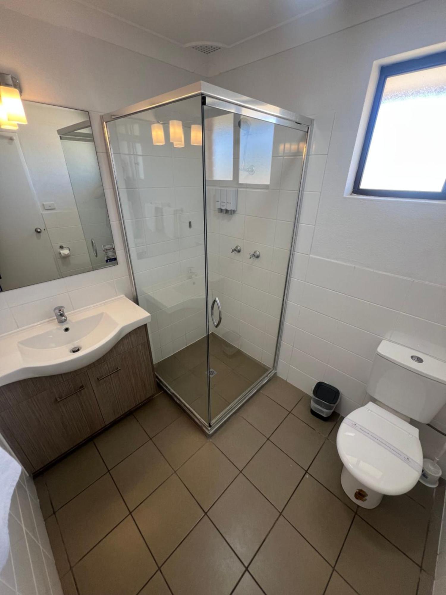 Adelong Motel Narrabri Esterno foto