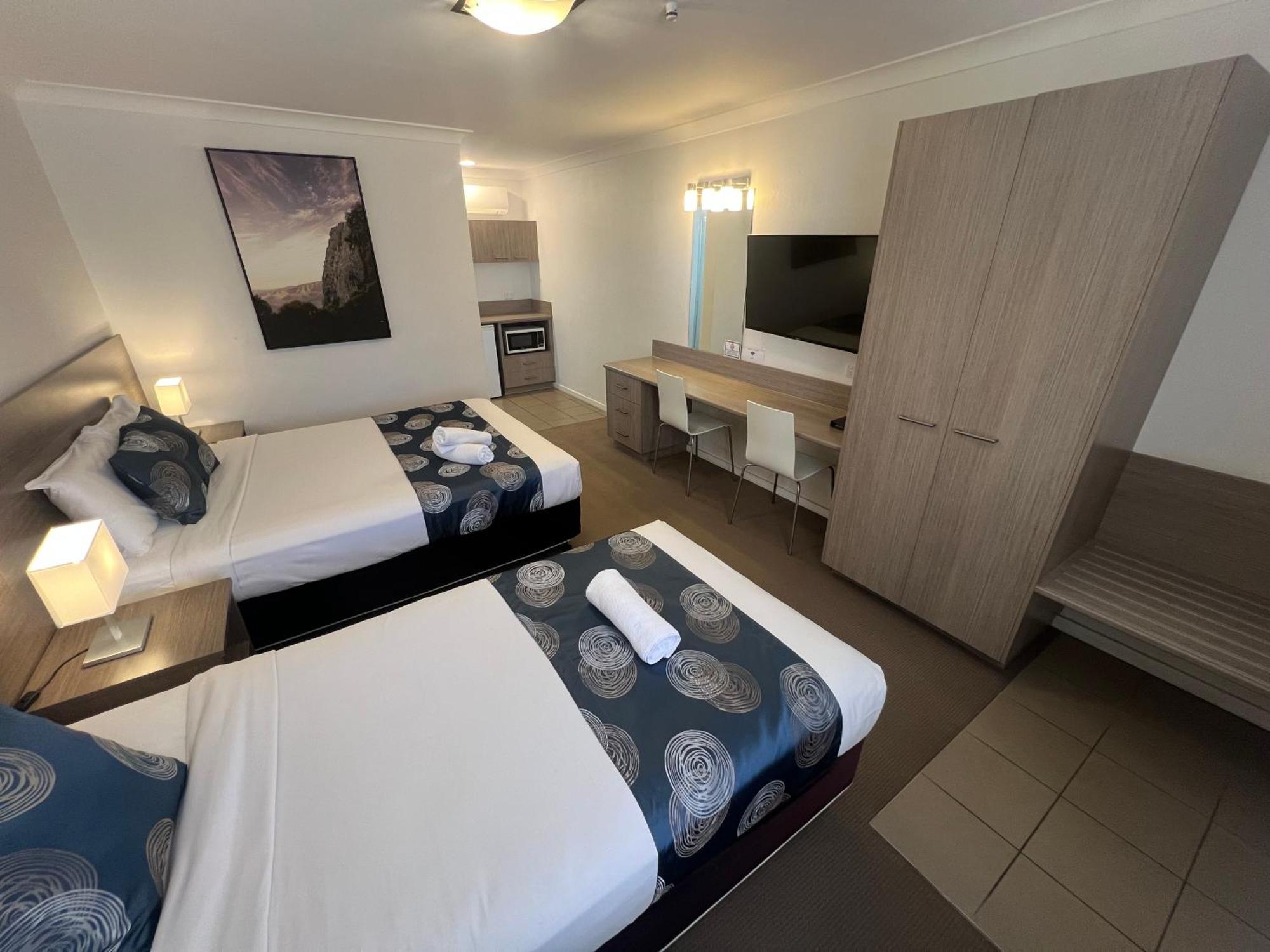 Adelong Motel Narrabri Esterno foto